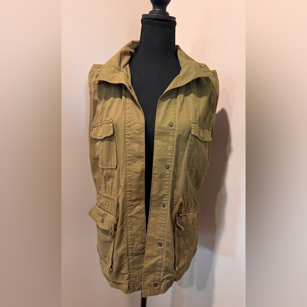 Love Tree Green Khaki Utility Vest Cargo Core Street style Military Vibes safari